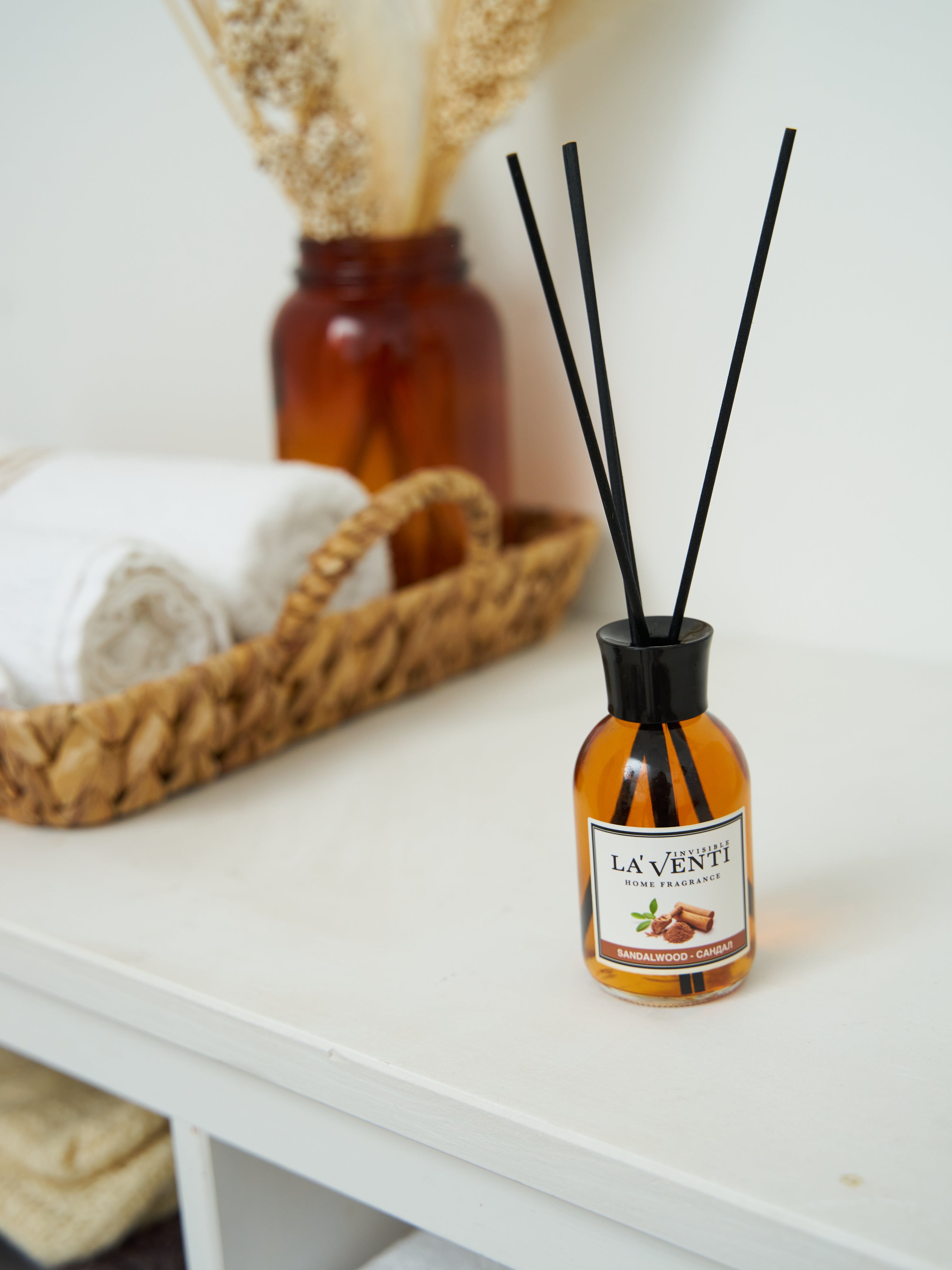 Magia lumânărilor parfumate: crearea unei atmosfere și îmbunătățirea stării de spirit